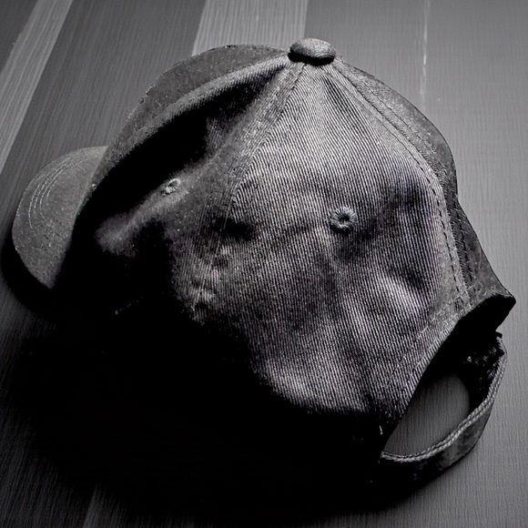 Boss Babe Style: Black Baseball Cap for Empire Builders!🧢👑 NWOT - Picture 3 of 9